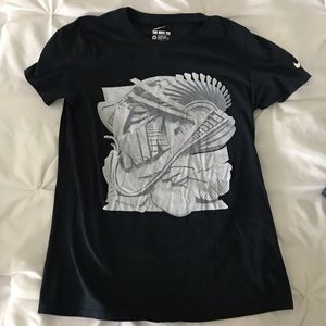 nike t-shirt